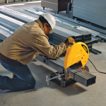 Masina de debitat metale cu disc abraziv DeWalt D28710