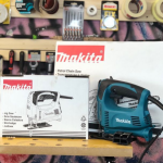 Ferestrau pendular Makita 4327