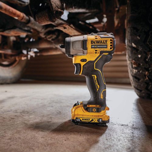 Masina de insurubat cu impact DeWalt DCF902D2