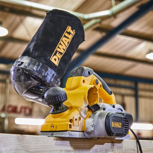 Rindea electrica manuala DeWalt D26500K