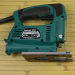 Fierastrau pendular Makita 4329