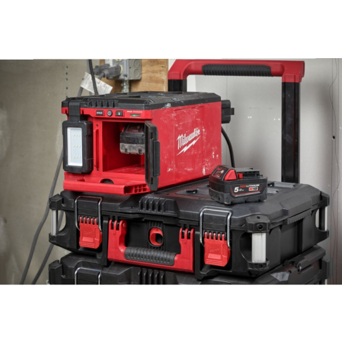 Proiector cu incarcator Milwaukee M18 POALC-0