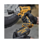 Masina de insurubat cu impact fara acumulator DeWalt DCF892NT