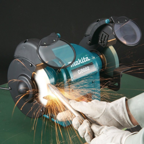 Polizor de banc Makita GB602