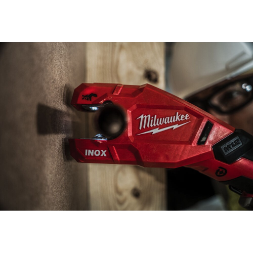 Masina de taiat tevi din inox cu 2 acumulatori Milwaukee M12 PCSS-202C RAPTOR