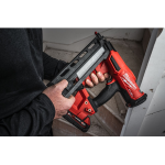 Pistol de batut cuie cu 2 acumulatori Milwaukee M18 FN16GA-202X