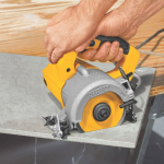 Taietor electric placi ceramice DeWalt DWC410