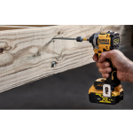 Maina de insurubat cu impact cu 2 acumulatori DeWalt DCF850E2T